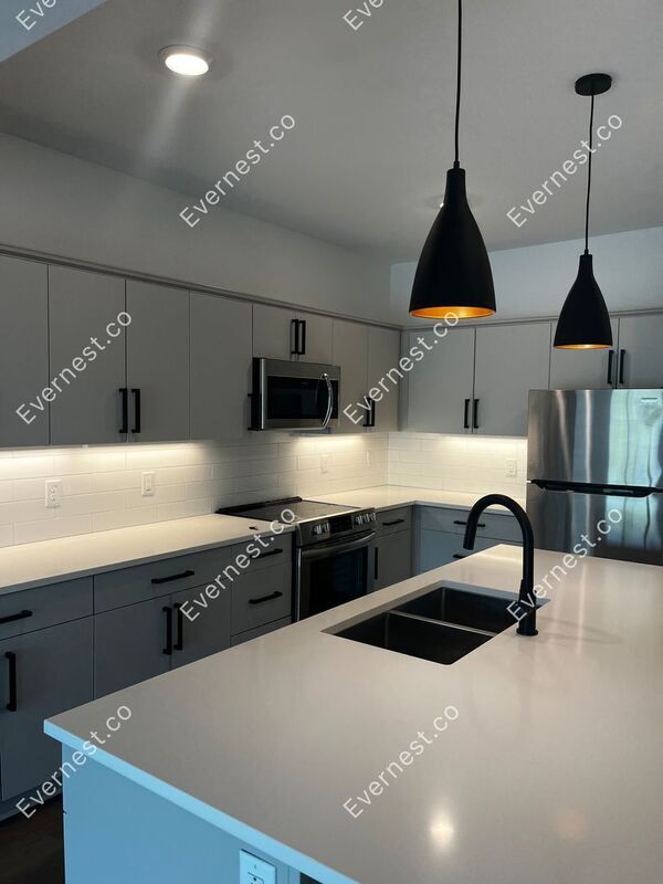 Foto del edificio - 2704 Clifton Ave