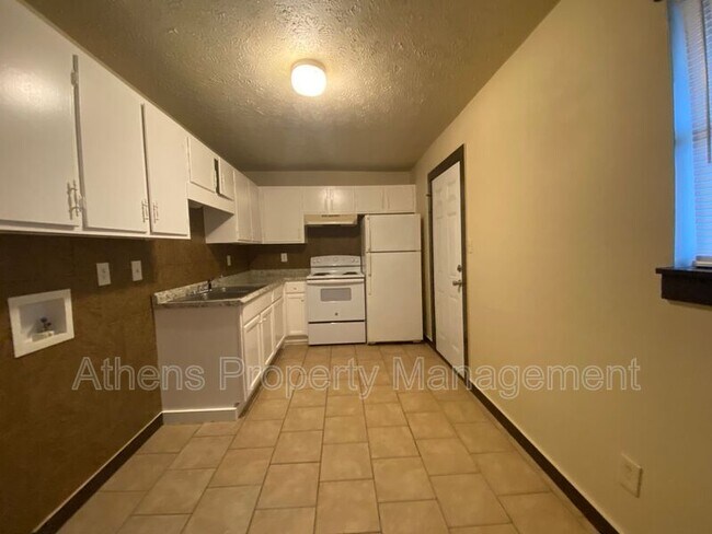 Foto del edificio - 1033 Alpine Ct