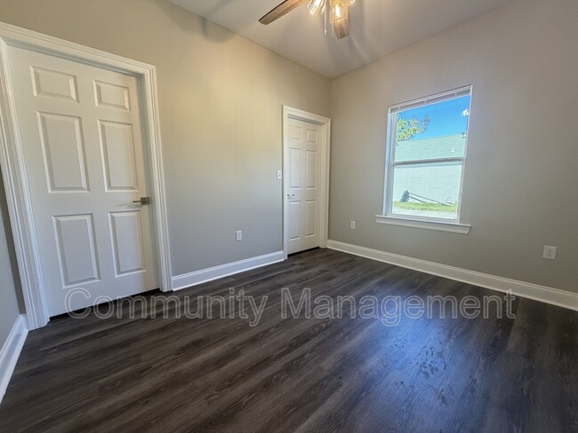 Foto del edificio - 13424 Lonnie Wascom Rd