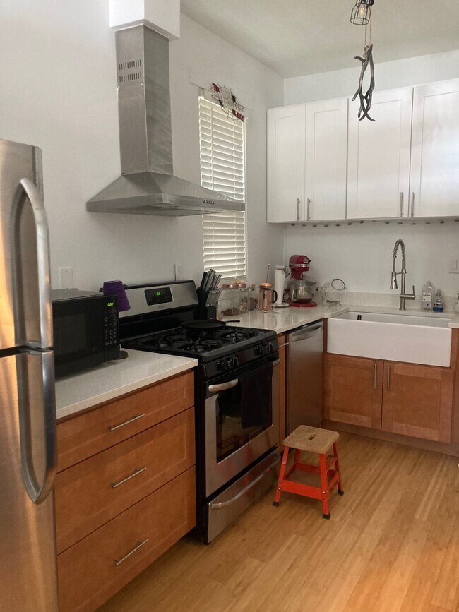 Foto del edificio - 6323 N Magnolia Ave