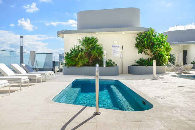 Foto del edificio - 1000 Brickell Plz