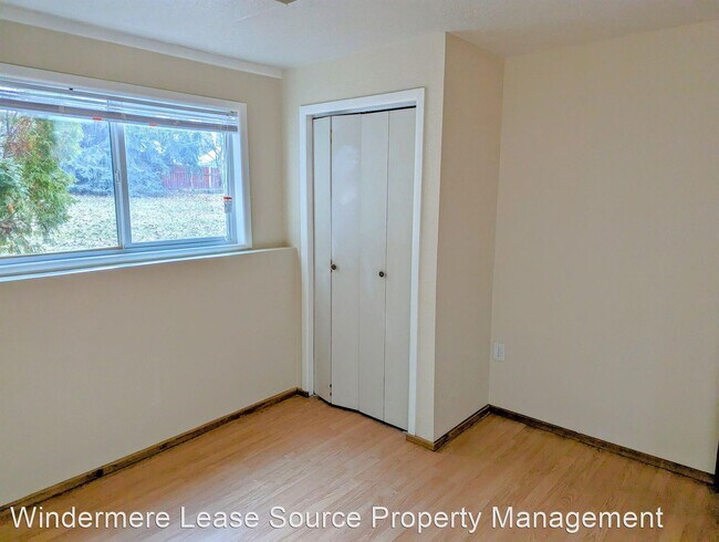 Foto del edificio - 4 br, 2 bath House - 19 W 29th Ave