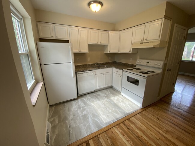 Foto del edificio - 6258 Stover Ave