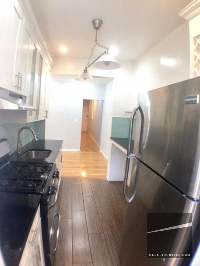 Foto del edificio - 3112 42nd St