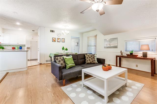 Foto del edificio - 424 Classen Dr