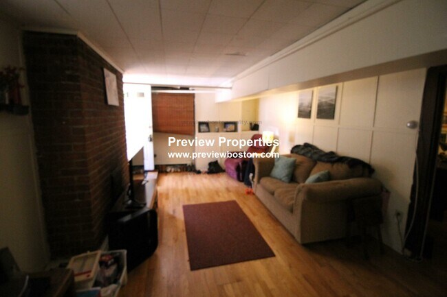 Foto del edificio - 258 Chestnut Hill Ave