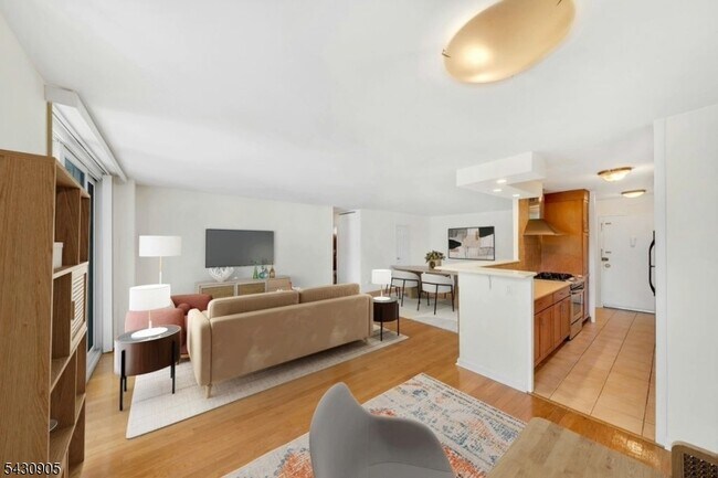 Foto del edificio - 530 Valley Rd