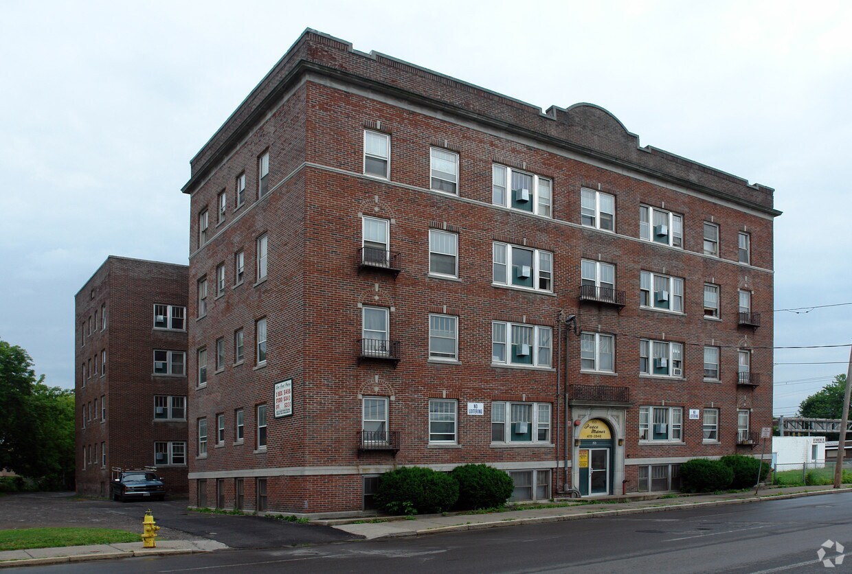 Peace Manor Apartments in Syracuse, NY