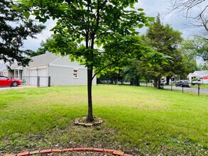 Building Photo - 1634 N Bluff St