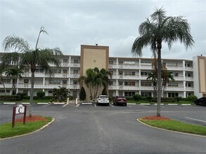 Building Photo - 4053 Cornwall C