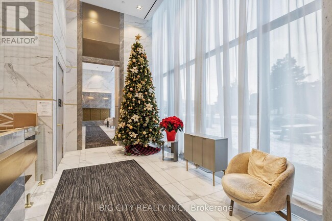 Photo du bâtiment - 898 Portage Pkwy