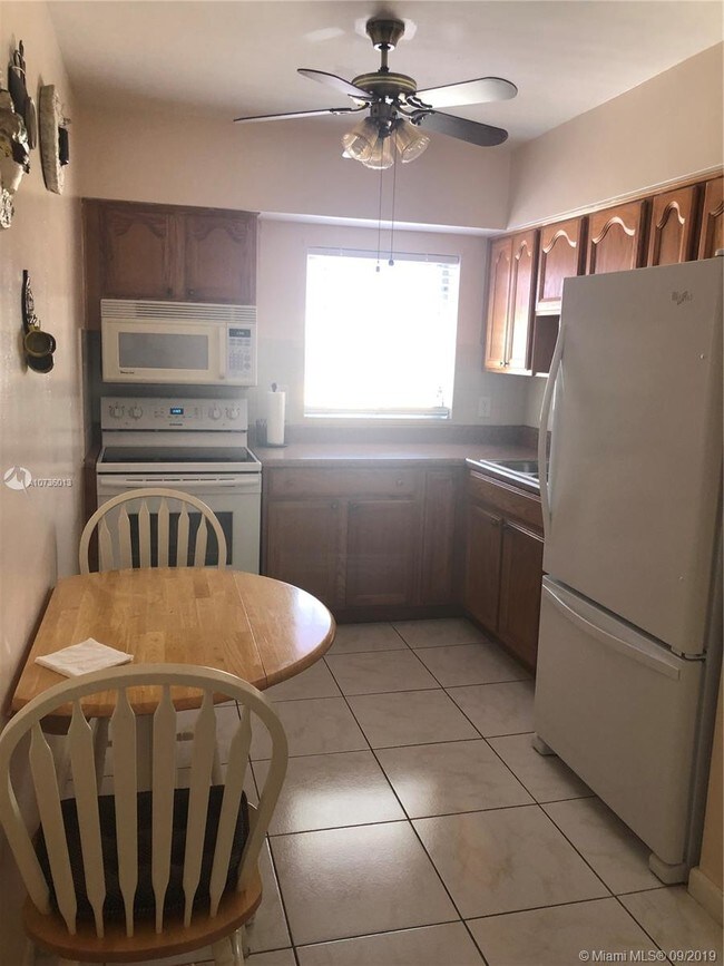 Foto del edificio - 1050 Atlantic Shores Blvd