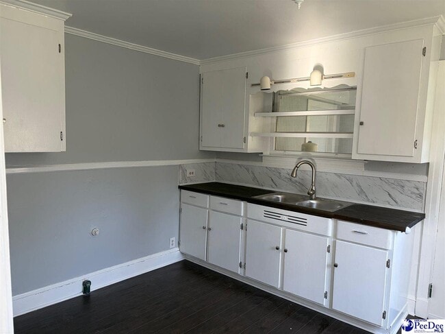 Foto del edificio - 426 Manor Cir