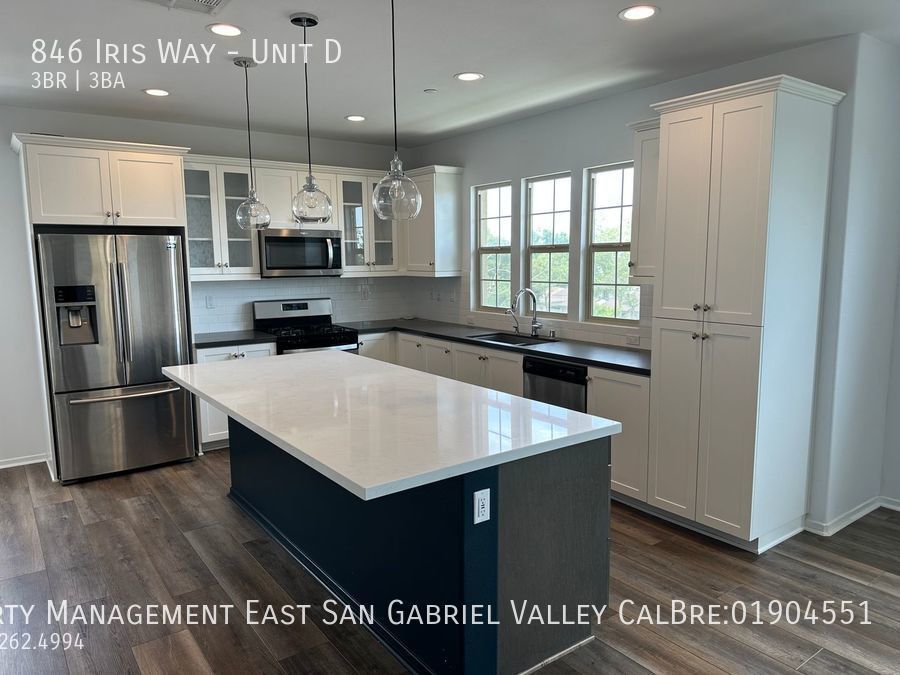 846 Iris Way Unit D, Azusa, CA 91702 Room for Rent in Azusa, CA