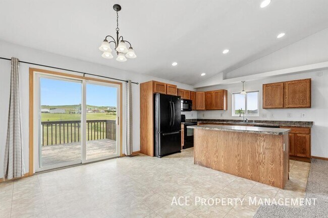 Building Photo - 14837 Fox Trail
