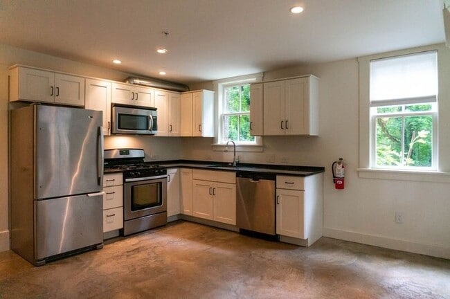 Building Photo - 23-A Courtland Avenue