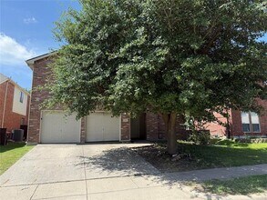 Building Photo - 1117 Acacia Dr