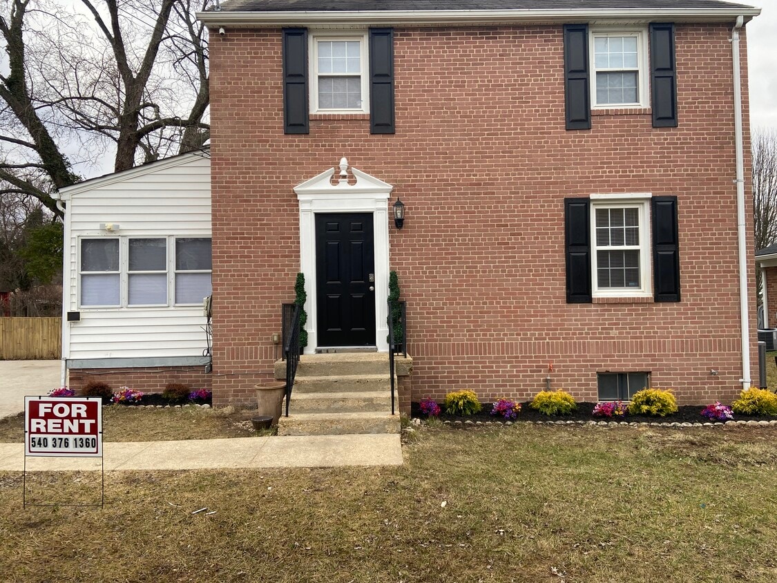 5712 Linda Ln, Temple Hills, MD 20748 House Rental in Temple Hills