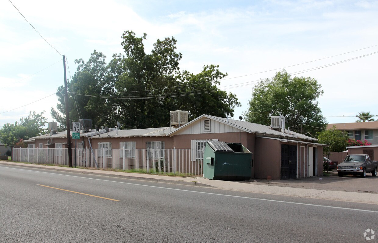 Building Photo - 2224 N 27th St