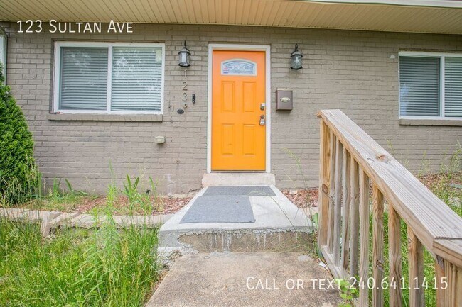 Building Photo - 123 Sultan Ave