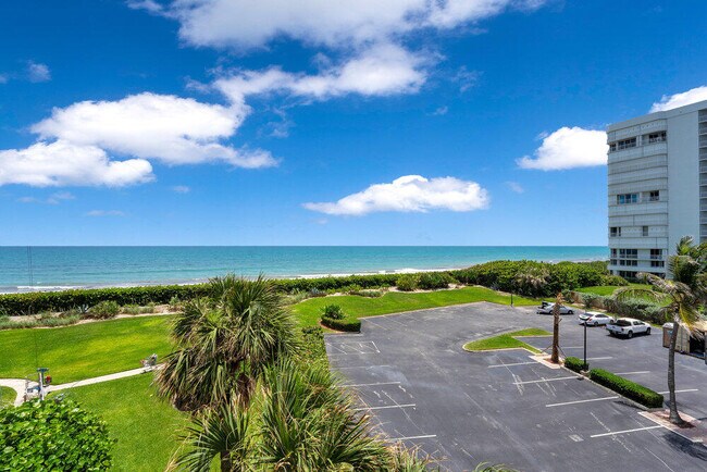 Foto del edificio - 9550 S Ocean Dr