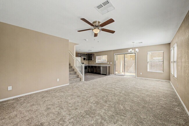 Foto del edificio - 6451 W Branham Ln
