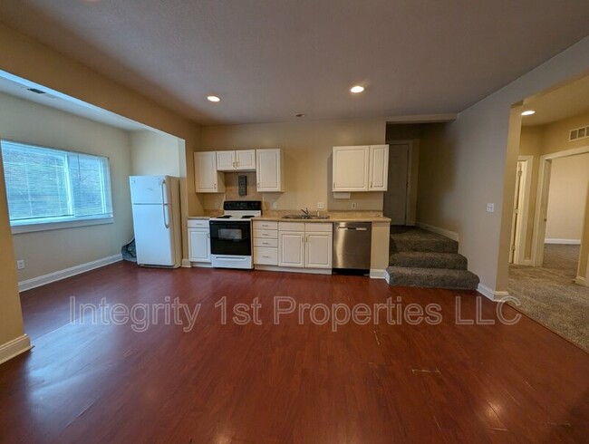 Foto del edificio - 425 E Broadway Ave