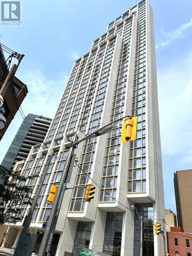 Building Photo - 1315 Bay St.