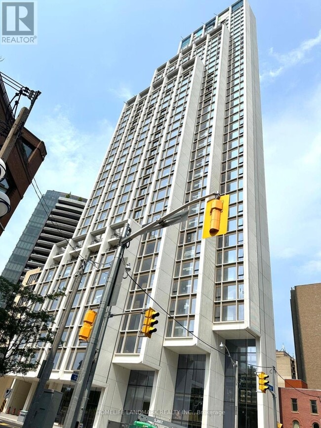 Building Photo - 50 Scollard St