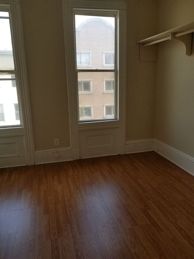 Foto del edificio - 913 Summit Ave