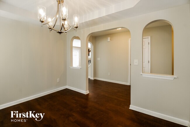 Foto del edificio - 5903 Landerwood Dr