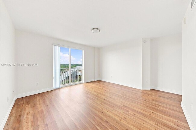 Foto del edificio - 7275 SW 90th Way