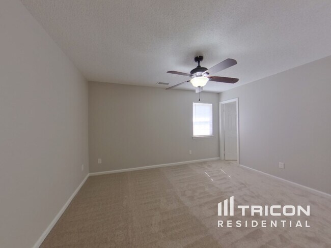 Foto del edificio - 2500 Justin Ct