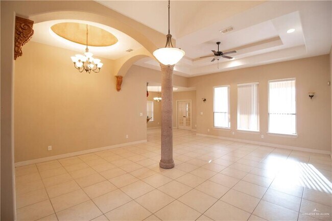 Building Photo - 4905 S Hummer Ln