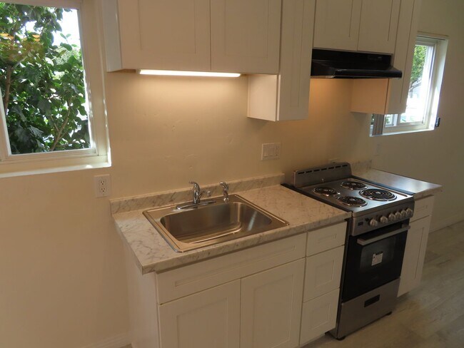 Foto del edificio - Renovated Studio Apartment in La Mesa