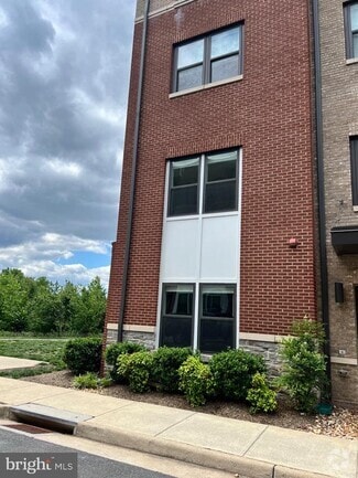 Building Photo - 20571 Milbridge Ter