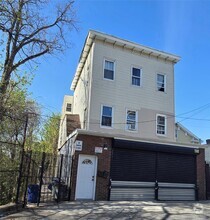 Building Photo - 2 Carlisle Pl