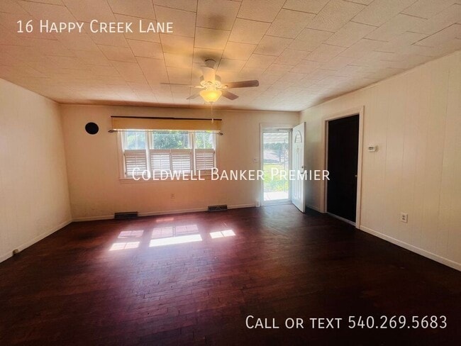 Building Photo - 16 Happy Creek Ln