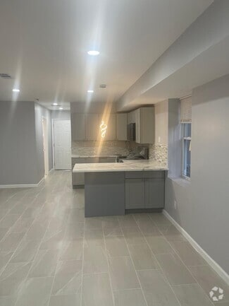 Building Photo - 51 Oakland Ter