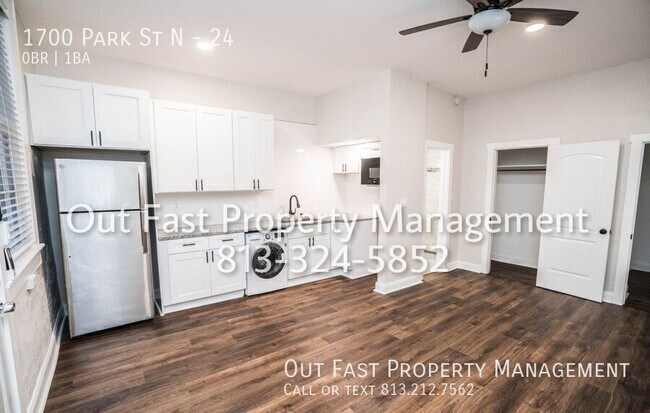 Foto del edificio - 1700 Park St N