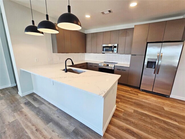 Building Photo - 10215 Estuary Lakes Dr