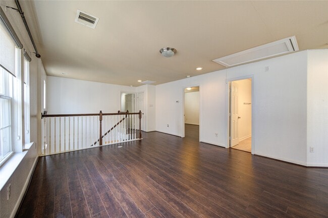 Building Photo - 1130 Glenwood Canyon Ln