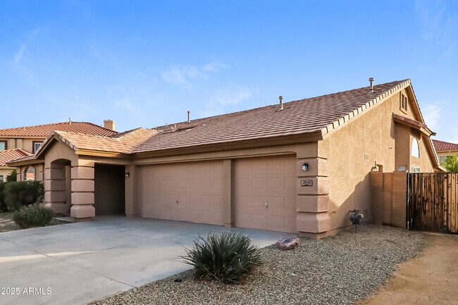 Building Photo - 9015 S 50th Ln