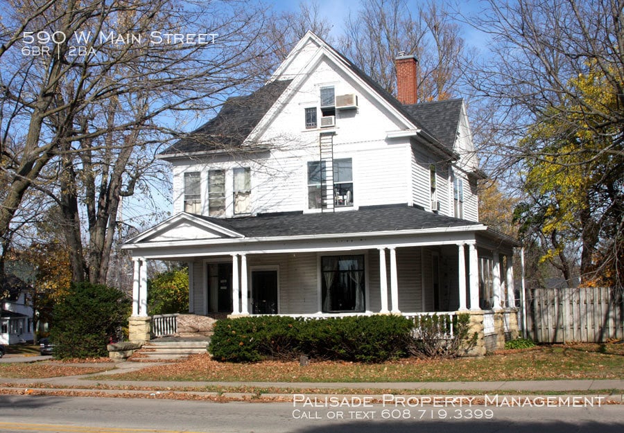 590 W Main St, Platteville, WI 53818 House Rental in Platteville, WI