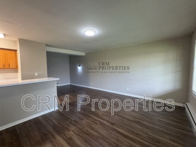 Foto del edificio - 6134 Hillside Ave