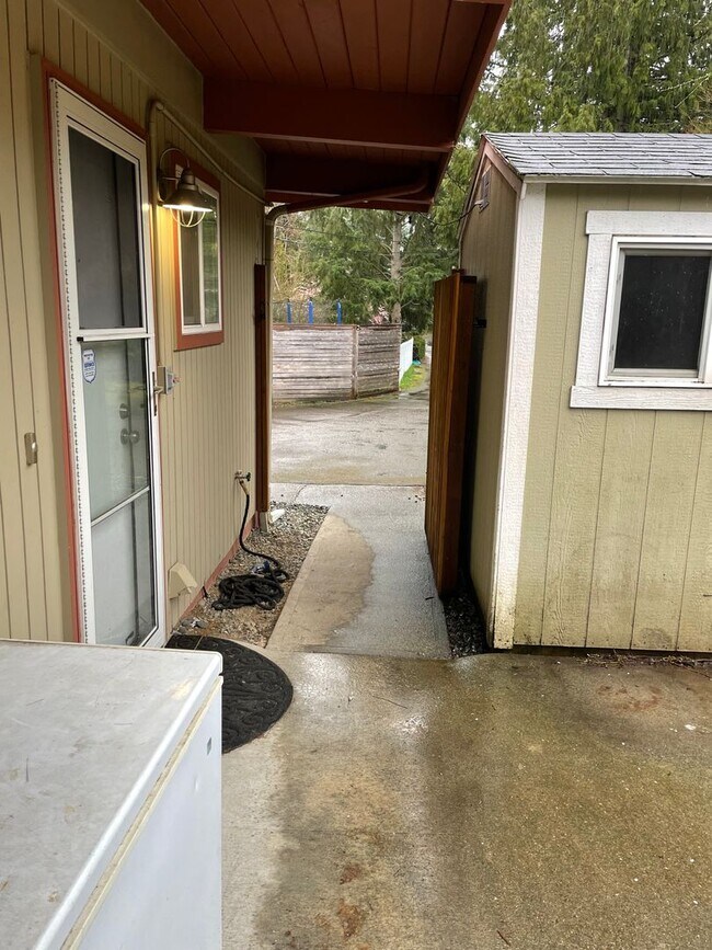 Foto del edificio - Remodeled 4bed / 3 bath House in Des Moines