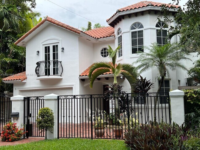 Building Photo - 4110 Pamona Ave