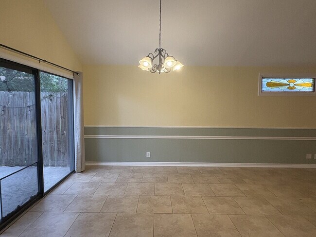 Building Photo - Updated One Story Home in Morning Glen