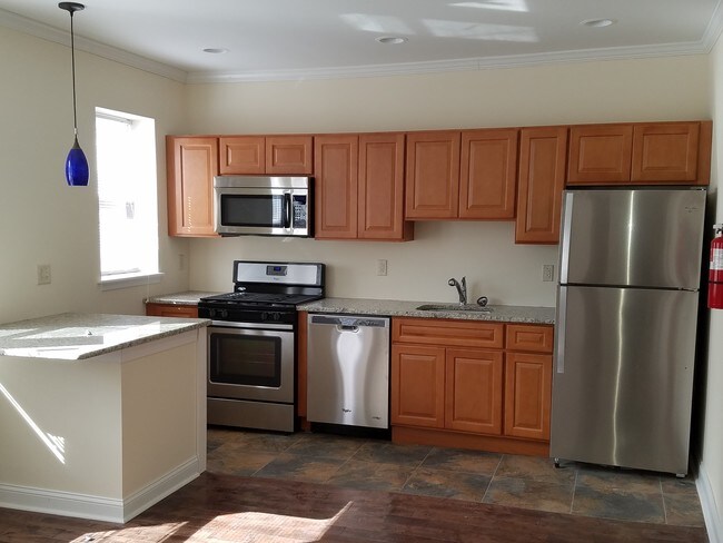 Kitchen - 23-27 W Cuthbert Blvd