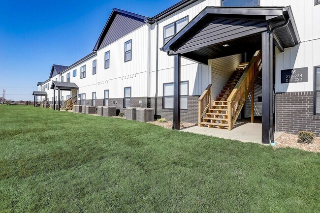 Building Photo - 218 Parkview Dr